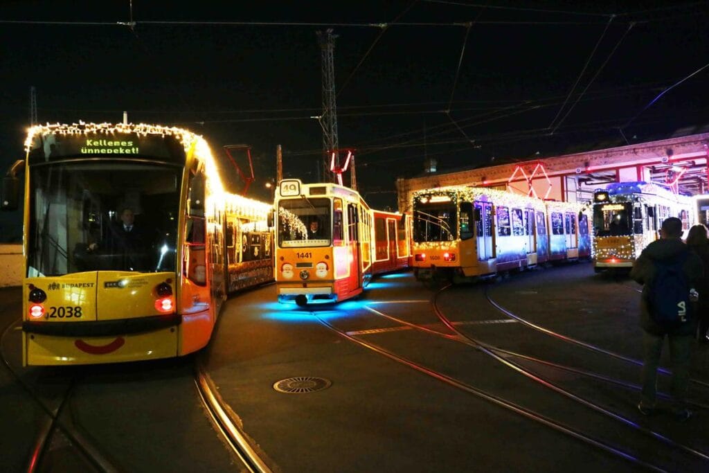 Budapests festive light fleet kicks off the festive season 4