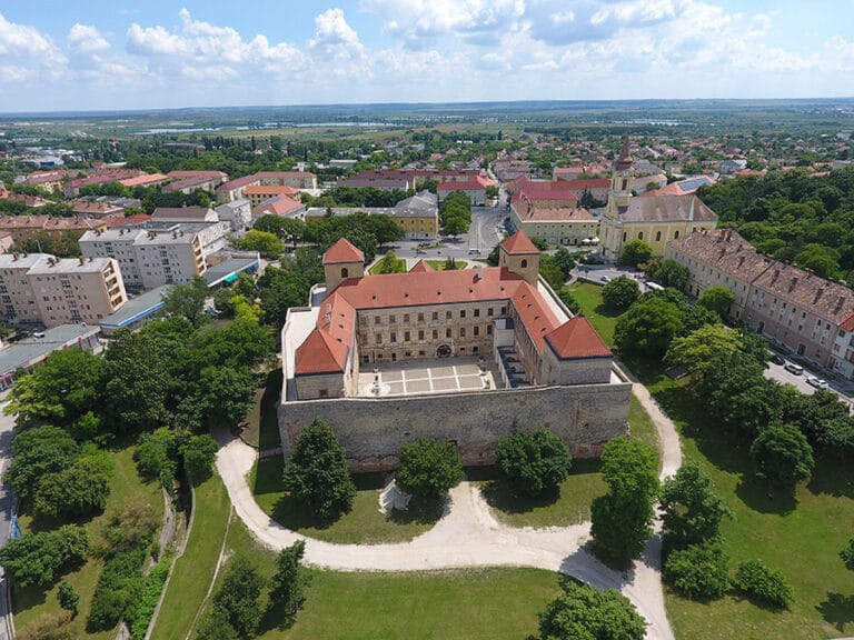 Thury-vár légi foto